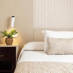 Hotel Plaza Del Castillo ****